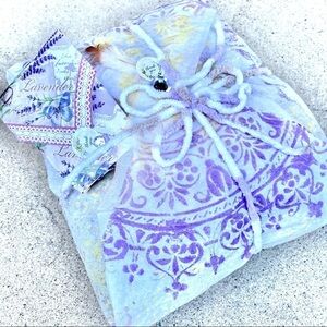 💜SPRING hand crafted packaging in my closet 💜